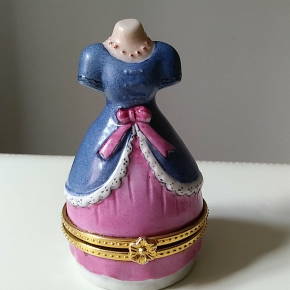 Vintage Victorian style ring box - Picture 2 of 5